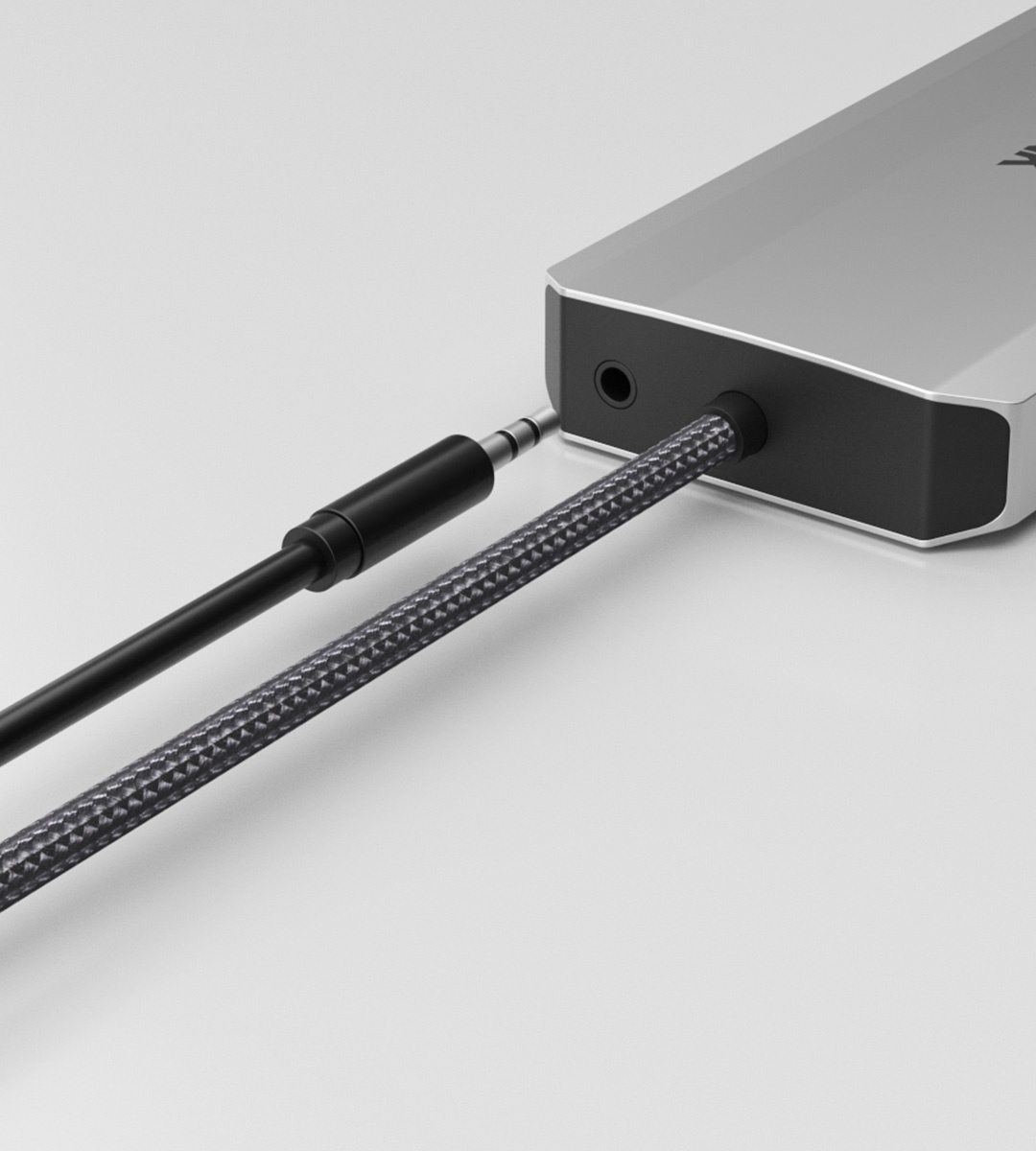 USB-C Triple Display 12-in-1 Dock Supporting USB Power Delivery