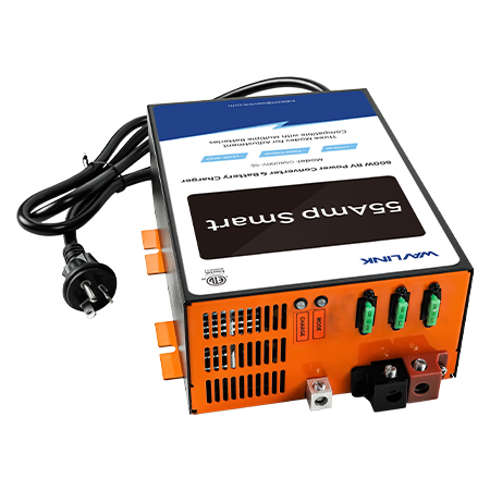 睿因800W智能房车电池充电器，最大55A多阶段充电设计，配备可更换保险丝及六重保护功能，适用于12V锂电池/铅酸房车电池，房车、船艇、露营车专用自动电源转换器