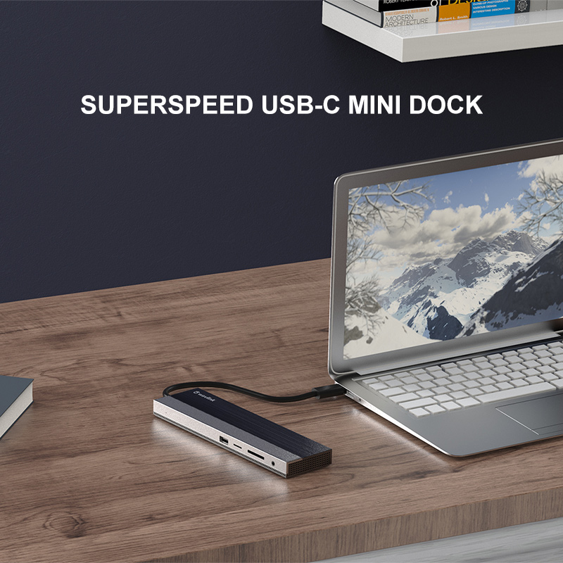 UMD03 USB-C 4K Triple Display Docking Station